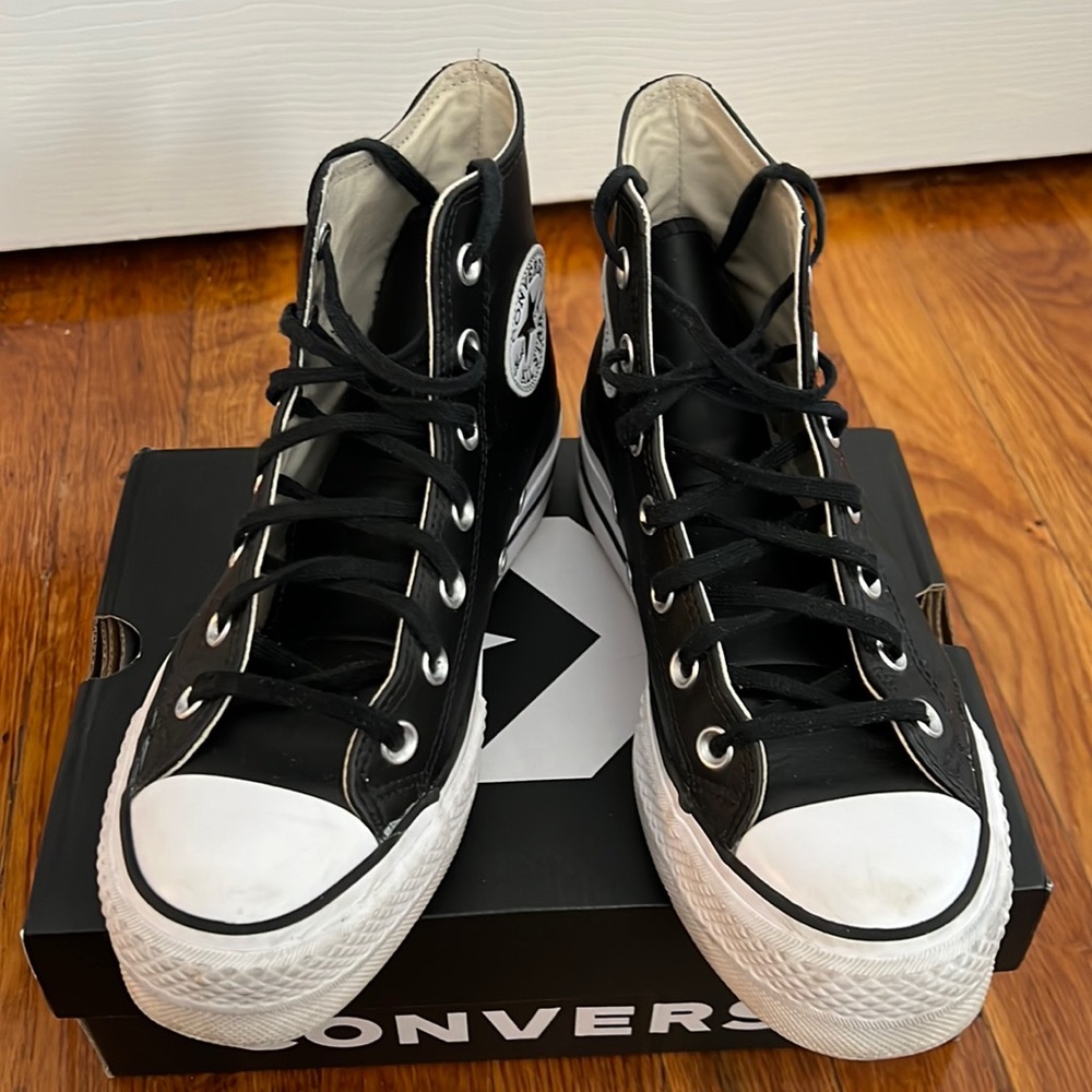 Converse - Lift Hi Black Platform Leather - Size 7